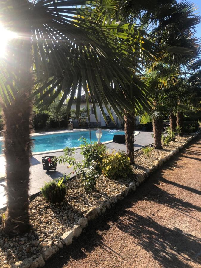 Villa Bergerac Avec Piscine Екстериор снимка